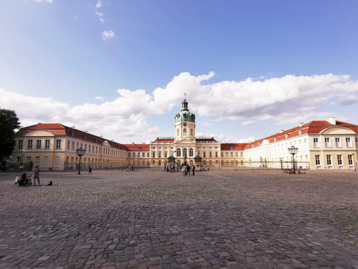 Kvh By Rockchair L Superhost Status L Boxspringbett Am Schloss Charlottenburg Welcomes You! Lejlighed *